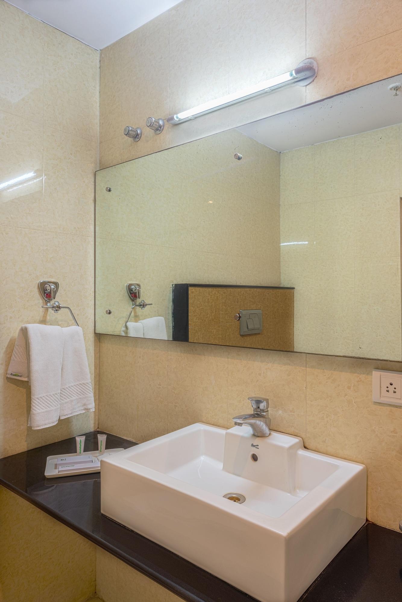 Treebo Trend Grand Plaza Nampally Χιντεραμπάντ Εξωτερικό φωτογραφία