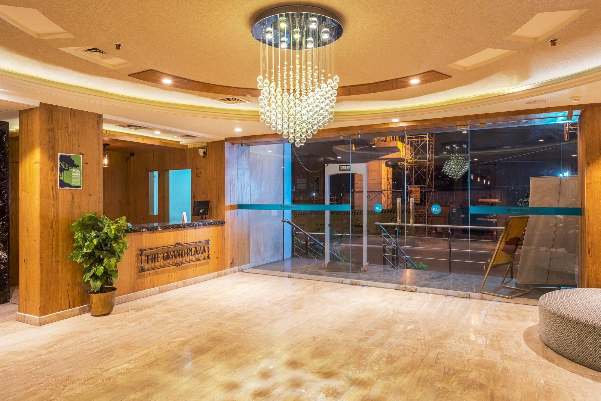 Treebo Trend Grand Plaza Nampally Χιντεραμπάντ Εξωτερικό φωτογραφία