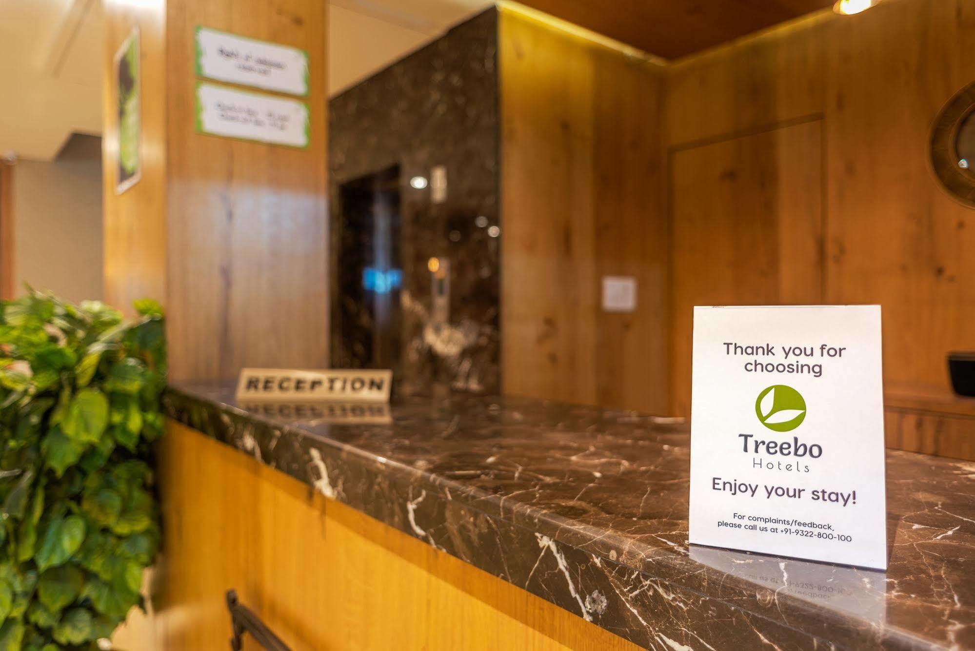 Treebo Trend Grand Plaza Nampally Χιντεραμπάντ Εξωτερικό φωτογραφία